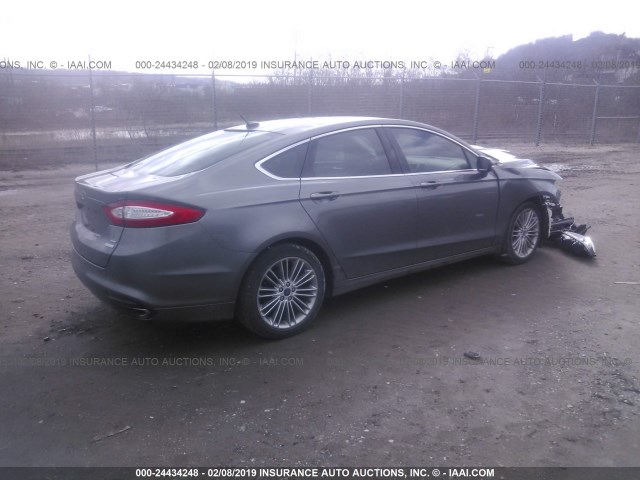 3FA6P0H92DR164368 - 2013 FORD FUSION SE GRAY photo 4