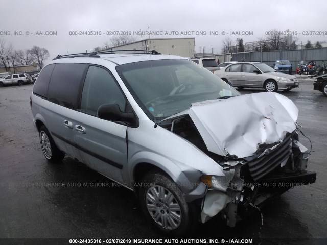 1C8GP45R75B302789 - 2005 CHRYSLER TOWN & COUNTRY  SILVER photo 1