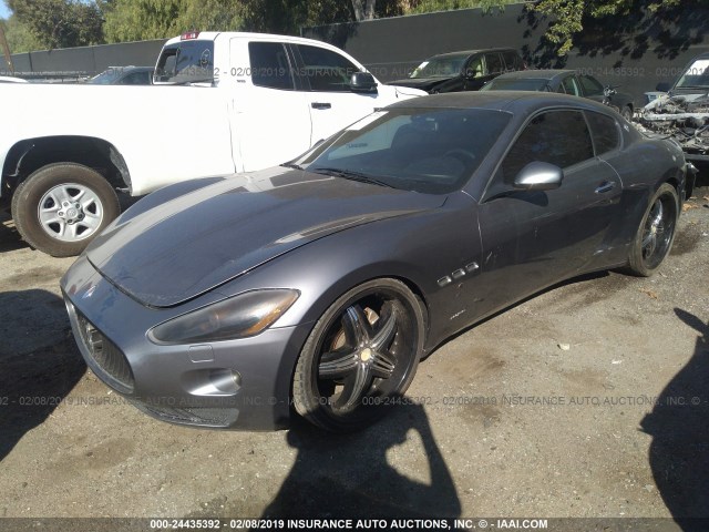 ZAMGJ45AX90045637 - 2009 MASERATI GRANTURISMO  GRAY photo 2