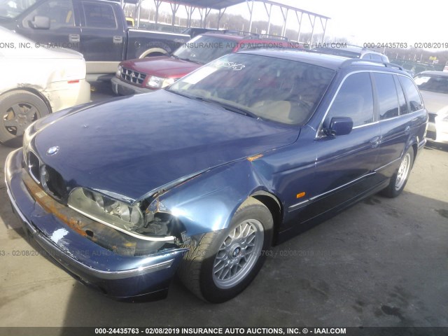 WBADP6348YBV64121 - 2000 BMW 528 IT AUTOMATIC BLUE photo 2