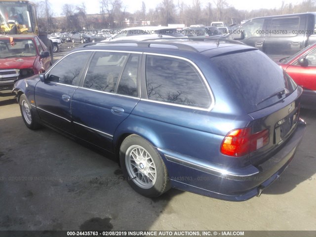 WBADP6348YBV64121 - 2000 BMW 528 IT AUTOMATIC BLUE photo 3