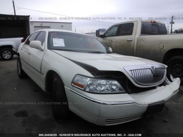 1LNHM82V57Y623216 - 2007 LINCOLN TOWN CAR SIGNATURE LIMITED WHITE photo 1