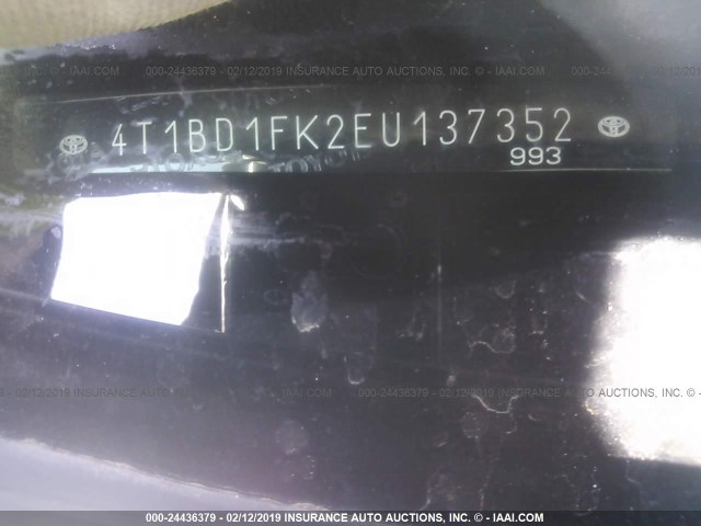 4T1BD1FK2EU137352 - 2014 TOYOTA CAMRY HYBRID/LE/XLE ვერცხლისფერი ფოტო 9