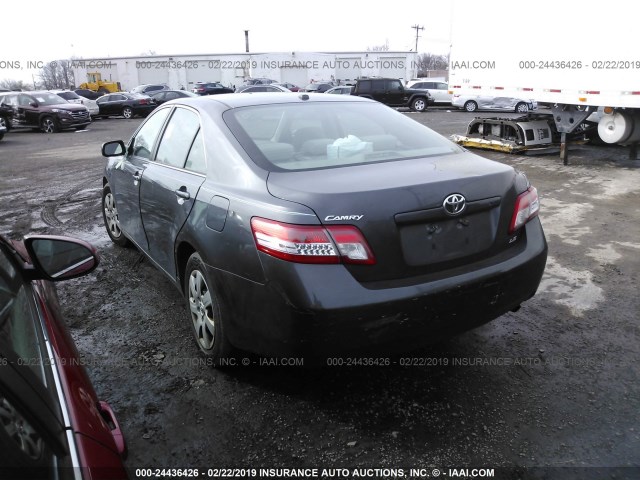 4T1BF3EKXAU035685 - 2010 TOYOTA CAMRY SE/LE/XLE 黑色 照片 3