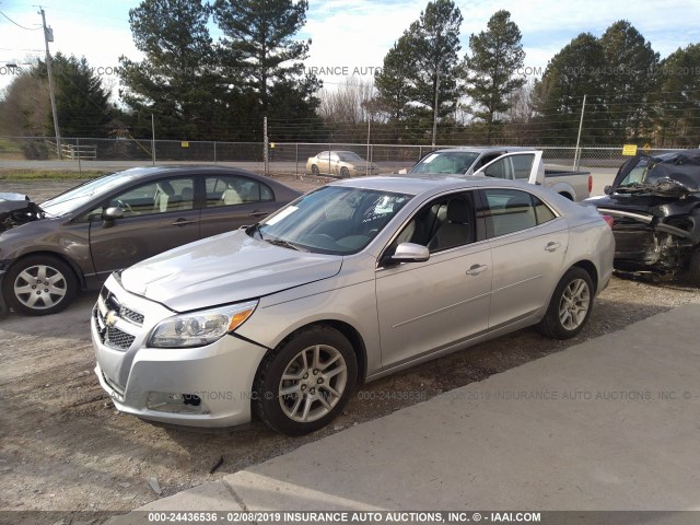 1G11C5SA6DF314214 - 2013 CHEVROLET MALIBU 1LT ვერცხლისფერი ფოტო 2