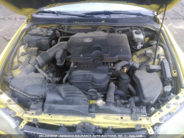 JTHBD192320038556 - 2002 LEXUS IS 300 YELLOW photo 10