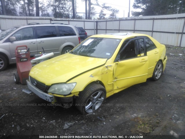 JTHBD192320038556 - 2002 LEXUS IS 300 YELLOW photo 2