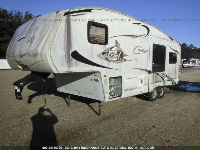 4YDF26S29A2506161 - 2010 COUG 28FT  WHITE photo 2