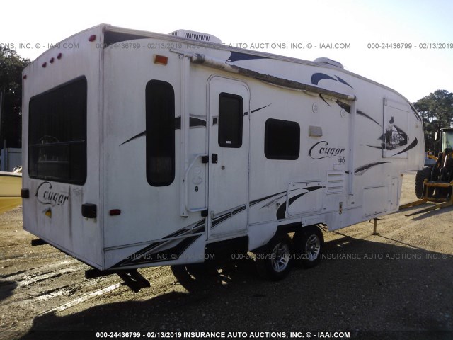 4YDF26S29A2506161 - 2010 COUG 28FT  WHITE photo 4