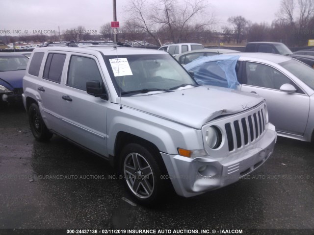 1J8FF48W78D783131 - 2008 JEEP PATRIOT LIMITED SILVER photo 1