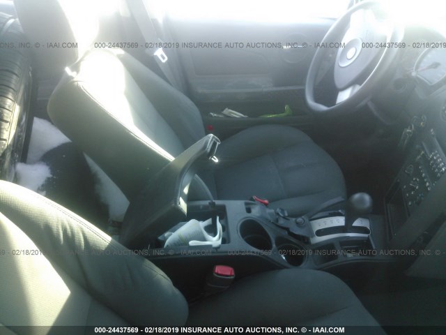 2G2WP522851166333 - 2005 PONTIAC GRAND PRIX BLACK photo 5