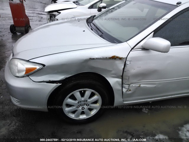 4T1BE30K32U047091 - 2002 TOYOTA CAMRY LE/XLE/SE SILVER photo 6