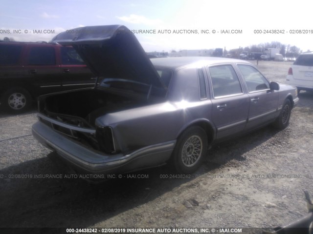 1LNLM81W0SY675558 - 1995 LINCOLN TOWN CAR EXECUTIVE GRAY photo 4