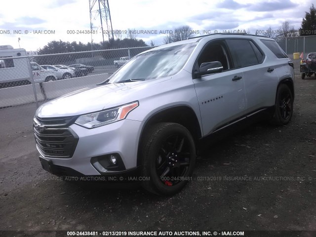 1GNERKKW5JJ215966 - 2018 CHEVROLET TRAVERSE PREMIER SILVER photo 2