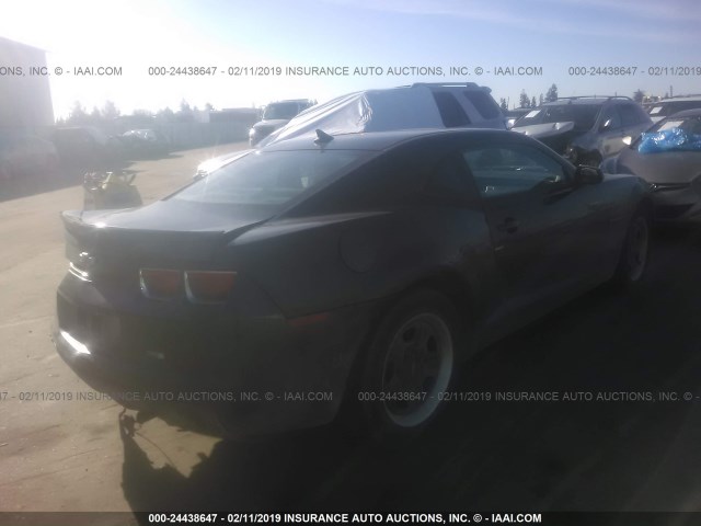 2G1FA1E31D9182182 - 2013 CHEVROLET CAMARO LS GRAY photo 4