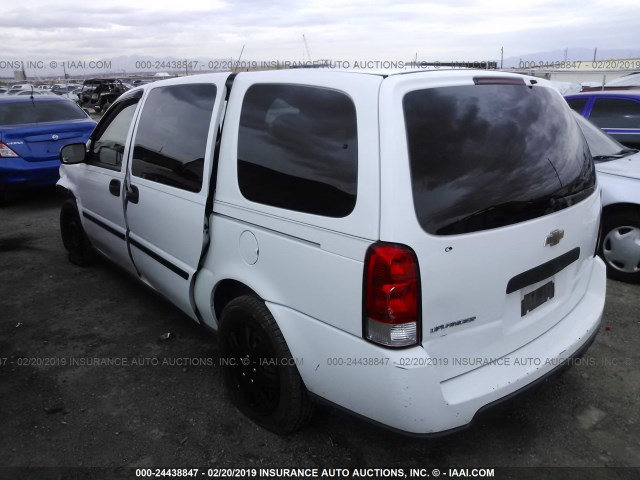 1GNDV03L65D307558 - 2005 CHEVROLET UPLANDER WHITE photo 3