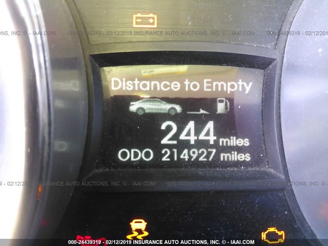 5NPEB4AC6BH223679 - 2011 HYUNDAI SONATA GLS SILVER photo 7