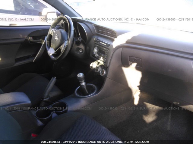 JTKJF5C74B3018584 - 2011 TOYOTA SCION TC GRAY photo 5