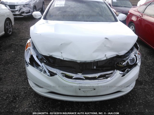 5NPEC4AB9BH188043 - 2011 HYUNDAI SONATA SE/LIMITED WHITE photo 6