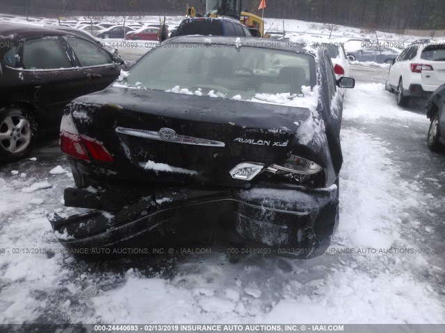 4T1BF28B44U351397 - 2004 TOYOTA AVALON XL/XLS BLACK photo 6