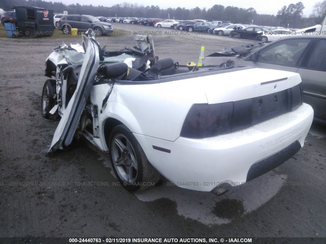 1FAFP45X82F108780 - 2002 FORD MUSTANG GT WHITE photo 3