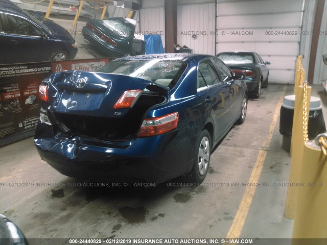 4T1BE46K27U167212 - 2007 TOYOTA CAMRY NEW GENERAT CE/LE/XLE/SE BLUE photo 4