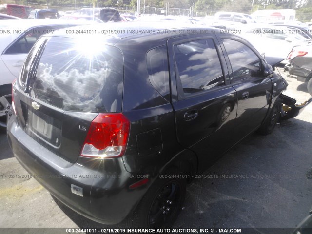 KL1TD66697B695648 - 2007 CHEVROLET AVEO LS BLACK photo 4