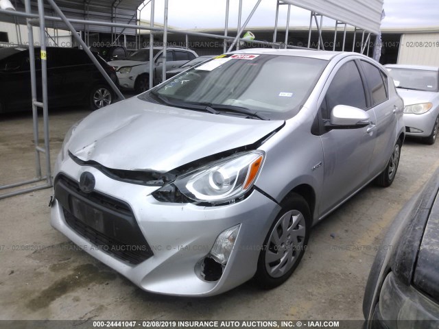 JTDKDTB37F1578489 - 2015 TOYOTA PRIUS C SILVER photo 2