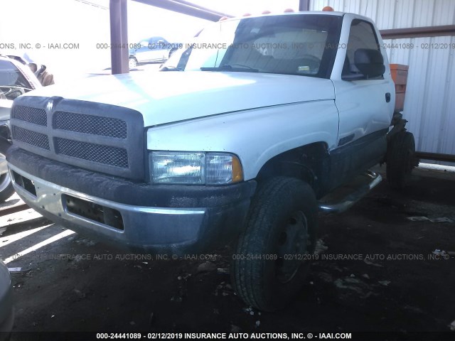 3B6MC36611M549019 - 2001 DODGE RAM 3500 WHITE photo 2