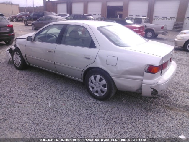 4T1BG22KXYU659699 - 2000 TOYOTA CAMRY CE/LE/XLE 银色 照片 3