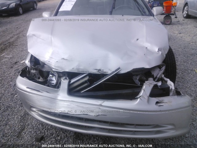 4T1BG22KXYU659699 - 2000 TOYOTA CAMRY CE/LE/XLE 银色 照片 6
