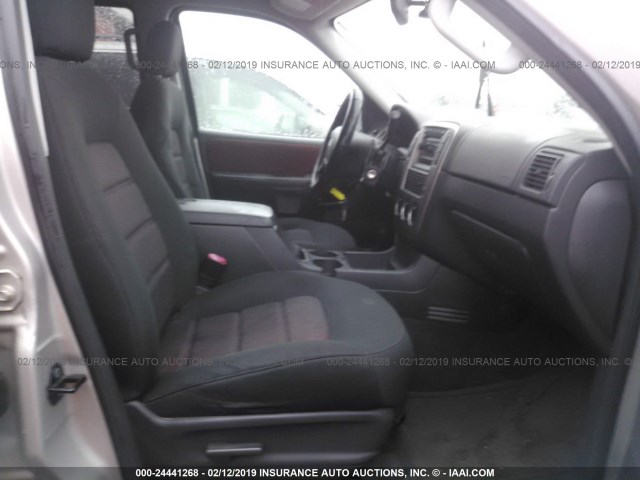 1FMZU73K25UB05989 - 2005 FORD EXPLORER XLT/XLT SPORT/NBX SILVER photo 5