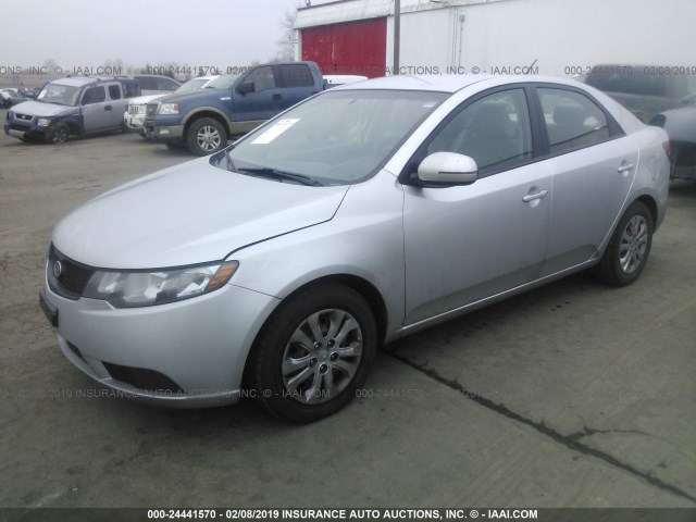 KNAFU4A26B5441981 - 2011 KIA FORTE EX SILVER photo 2