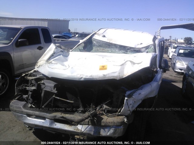 2GCEC13T841364198 - 2004 CHEVROLET SILVERADO C1500 WHITE photo 6