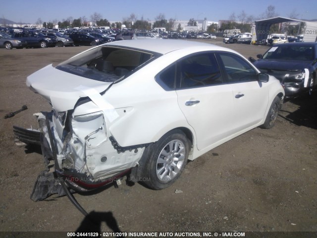 1N4AL3AP2GN331738 - 2016 NISSAN ALTIMA 2.5/S/SV/SL/SR WHITE photo 4