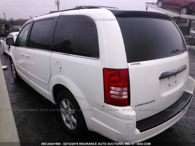 2A4RR2D17AR374831 - 2010 CHRYSLER TOWN & COUNTRY LX WHITE photo 3