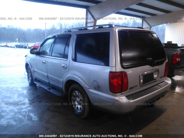 5LMRU27A2XLJ32250 - 1999 LINCOLN NAVIGATOR SILVER photo 3