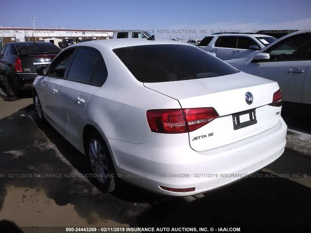 3VWD17AJ2FM245366 - 2015 VOLKSWAGEN JETTA SE WHITE photo 3