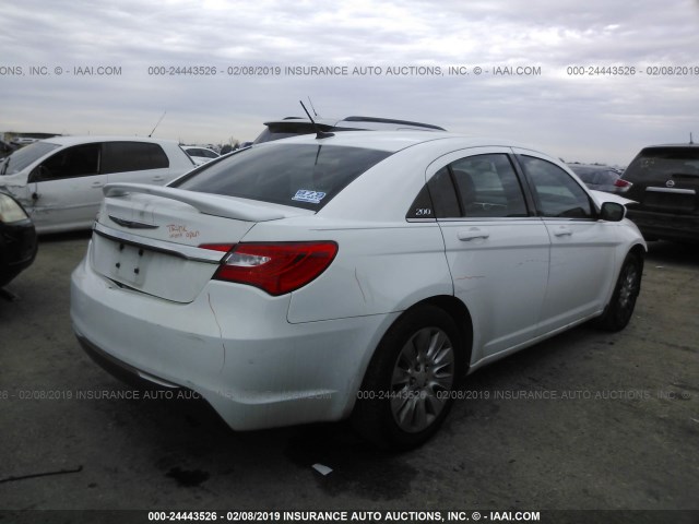 1C3BC4FB9BN563672 - 2011 CHRYSLER 200 LX WHITE photo 4