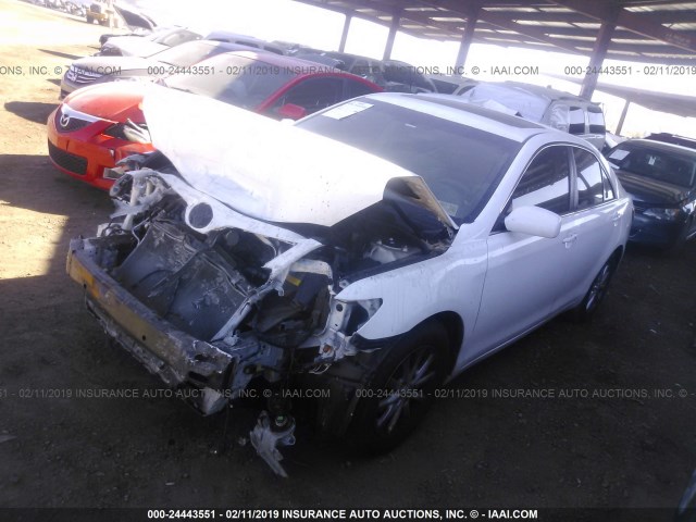 4T1BF3EK7BU653774 - 2011 TOYOTA CAMRY SE/LE/XLE 灰色 照片 2