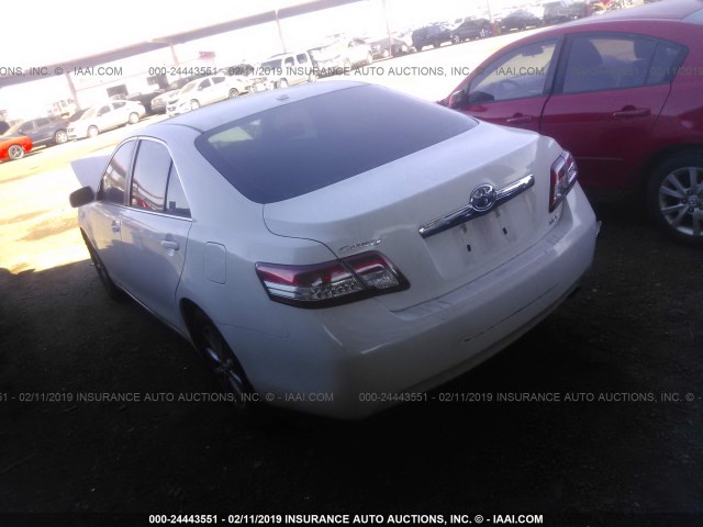 4T1BF3EK7BU653774 - 2011 TOYOTA CAMRY SE/LE/XLE 灰色 照片 3