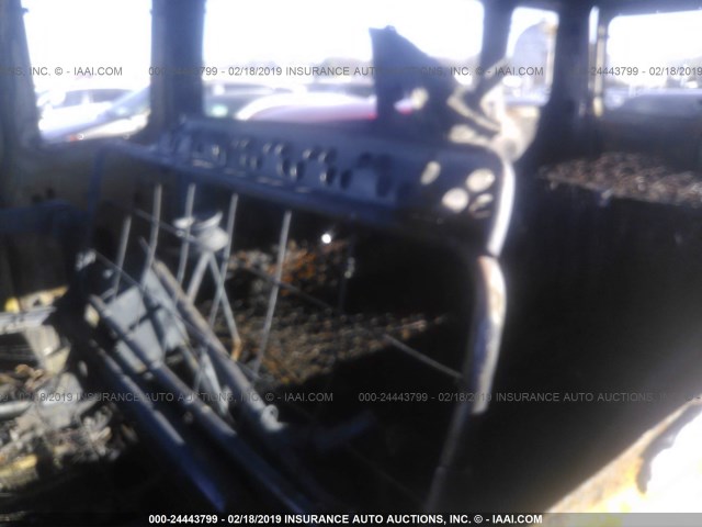 1FBSS31L9YHA77416 - 2000 FORD ECONOLINE E350 SUPER DUTY WAGON SILVER photo 8