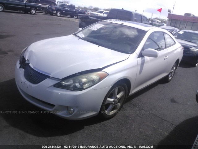 4T1CA30P54U007397 - 2004 TOYOTA CAMRY SOLARA SE/SLE WHITE photo 2