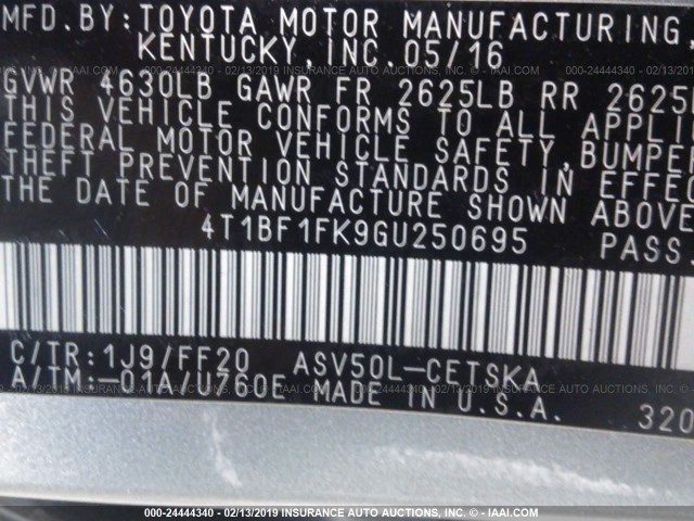 4T1BF1FK9GU250695 - 2016 TOYOTA CAMRY LE/XLE/SE/XSE ვერცხლისფერი ფოტო 9