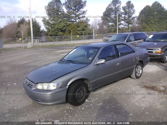 4T1BG22K3YU700156 - 2000 TOYOTA CAMRY CE/LE/XLE 灰色 照片 2