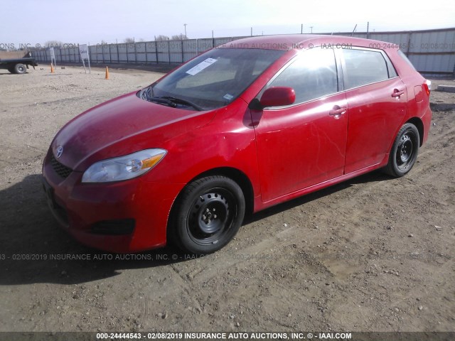 2T1KU4EE6AC402735 - 2010 TOYOTA COROLLA MATRIX  RED photo 2