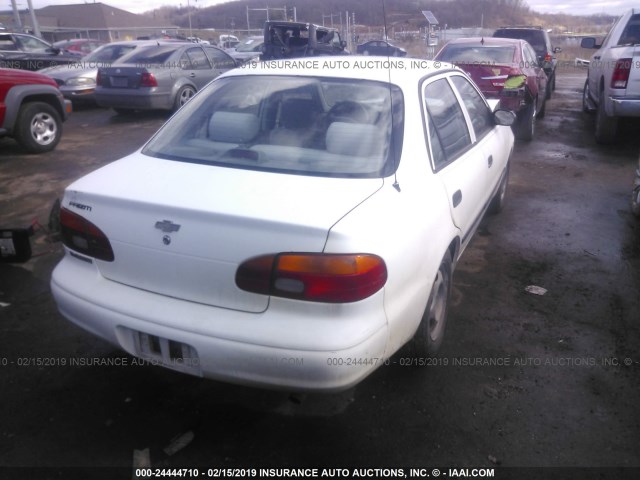 1Y1SK5281XZ437669 - 1999 CHEVROLET GEO PRIZM LSI WHITE photo 4