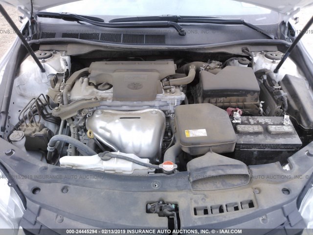 4T1BF1FK4GU548202 - 2016 TOYOTA CAMRY LE/XLE/SE/XSE WHITE photo 10