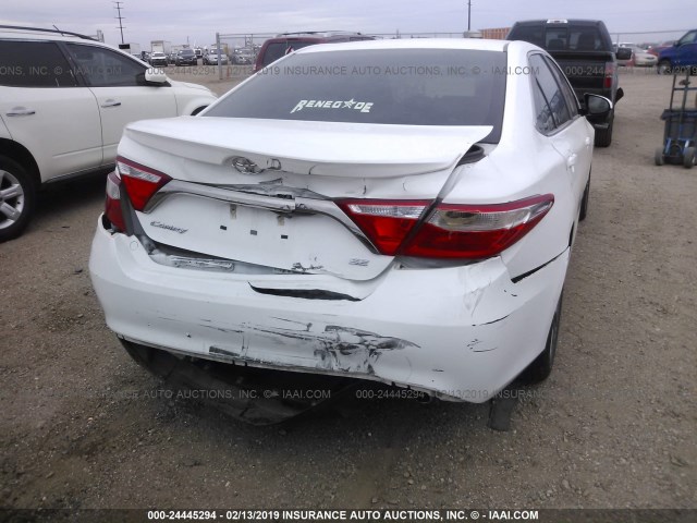 4T1BF1FK4GU548202 - 2016 TOYOTA CAMRY LE/XLE/SE/XSE WHITE photo 6