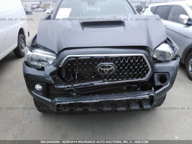 5TFCZ5ANXKX171147 - 2019 TOYOTA TACOMA DOUBLE CAB/SR/SR5/TRD SPO GRAY photo 6